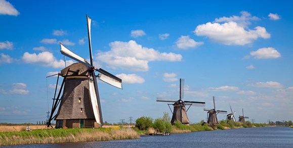 CRUCEROS KINDERDIJK CRUCEROS FLUVIALES CRUCEROS PAISES BAJOS MOLINOS HOLANDA
